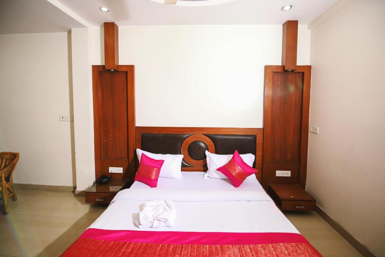 Hotel Lav Kush Deluxe " 3 Min Walking From New Delhi Railway Station " 外观 照片