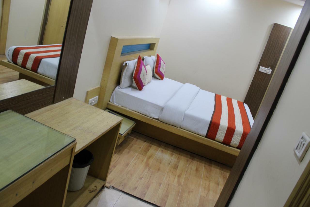 Hotel Lav Kush Deluxe " 3 Min Walking From New Delhi Railway Station " 外观 照片
