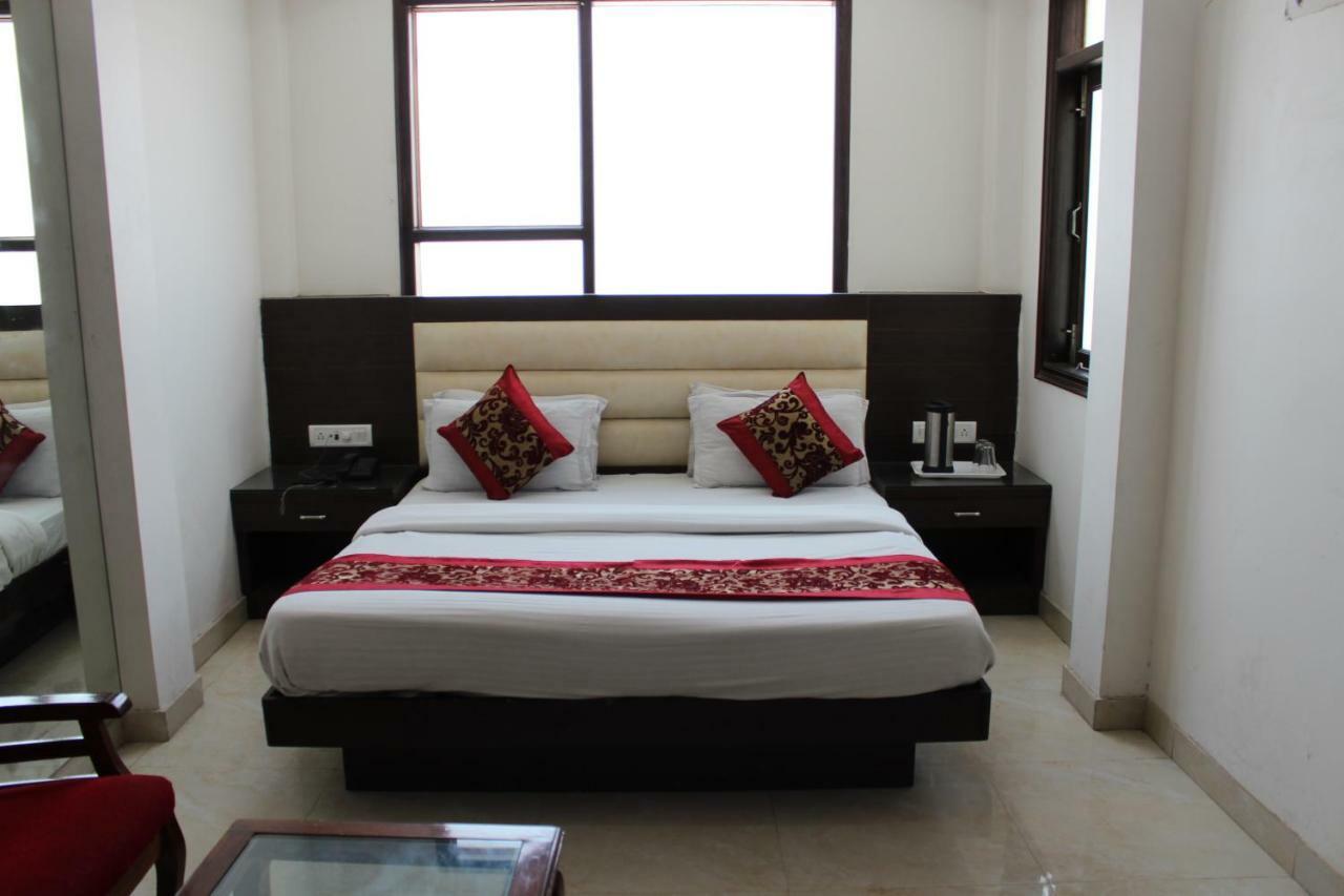 Hotel Lav Kush Deluxe " 3 Min Walking From New Delhi Railway Station " 外观 照片