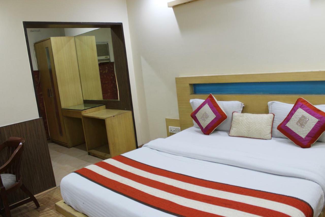 Hotel Lav Kush Deluxe " 3 Min Walking From New Delhi Railway Station " 外观 照片
