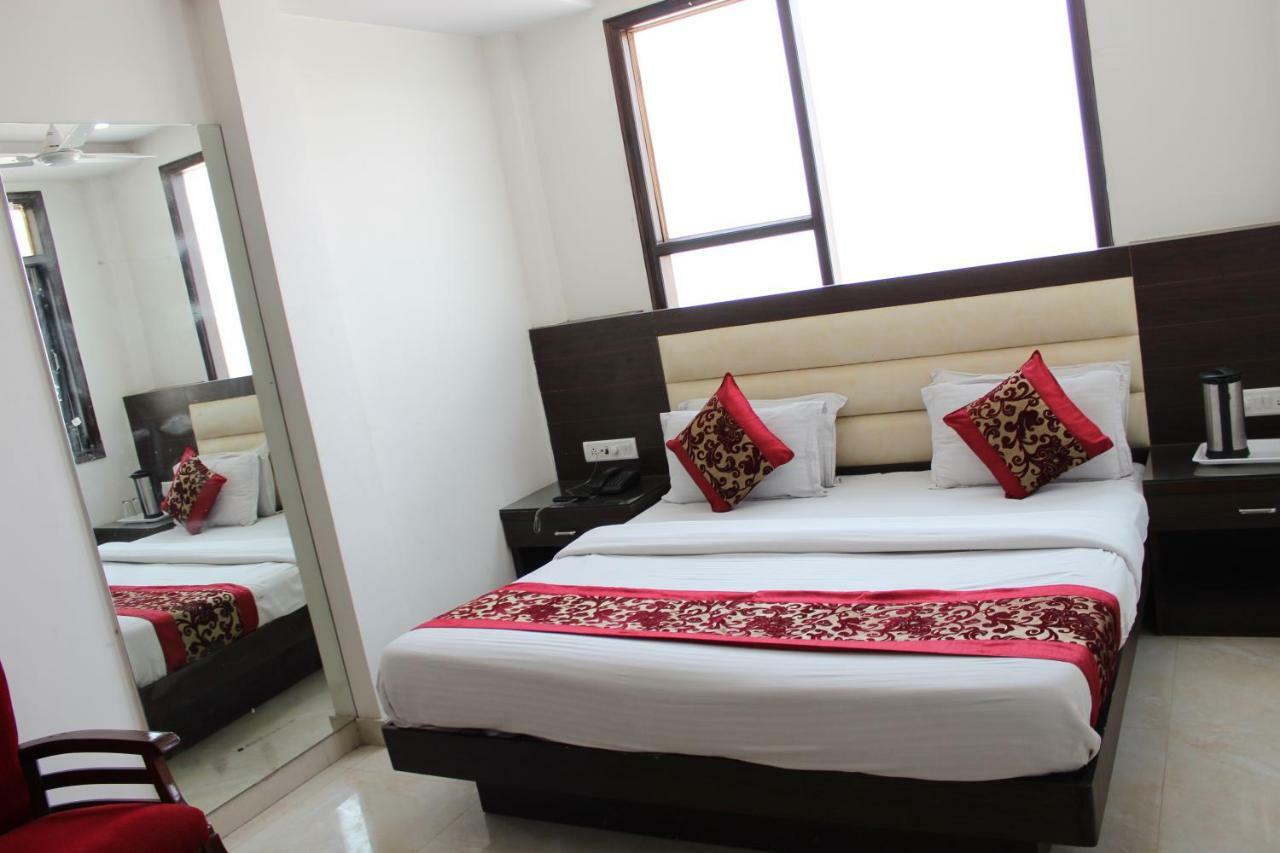 Hotel Lav Kush Deluxe " 3 Min Walking From New Delhi Railway Station " 外观 照片
