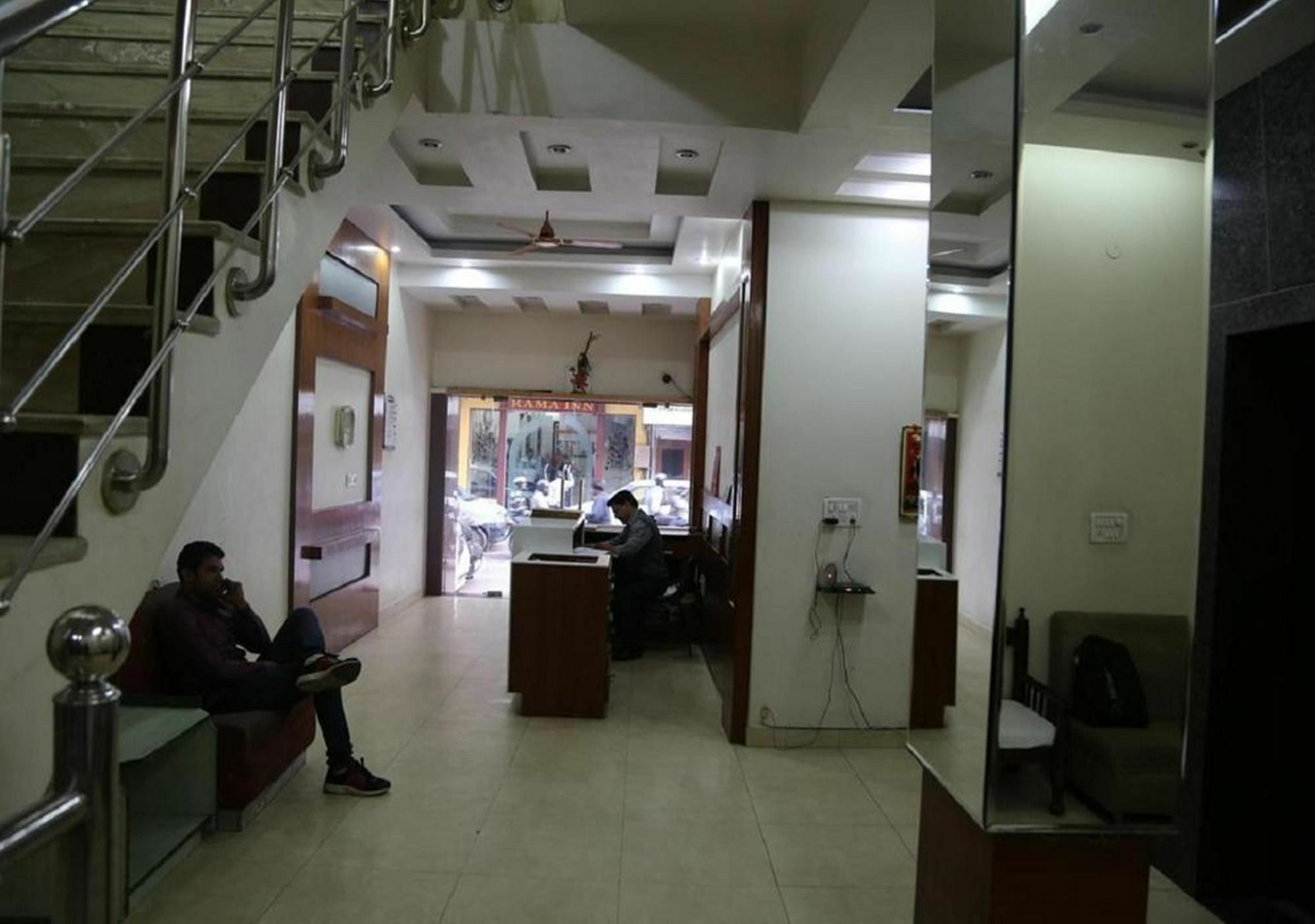 Hotel Lav Kush Deluxe " 3 Min Walking From New Delhi Railway Station " 外观 照片